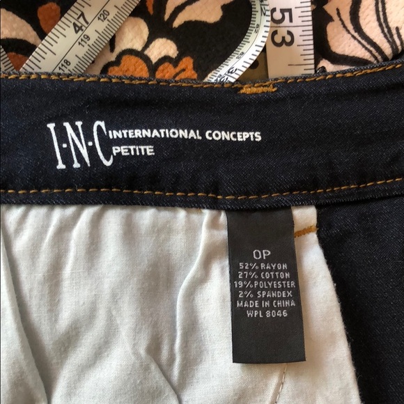 Like new button down jean skirt - Picture 6 of 6